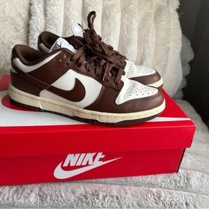 Women’s Nike dunk lows size 7.5